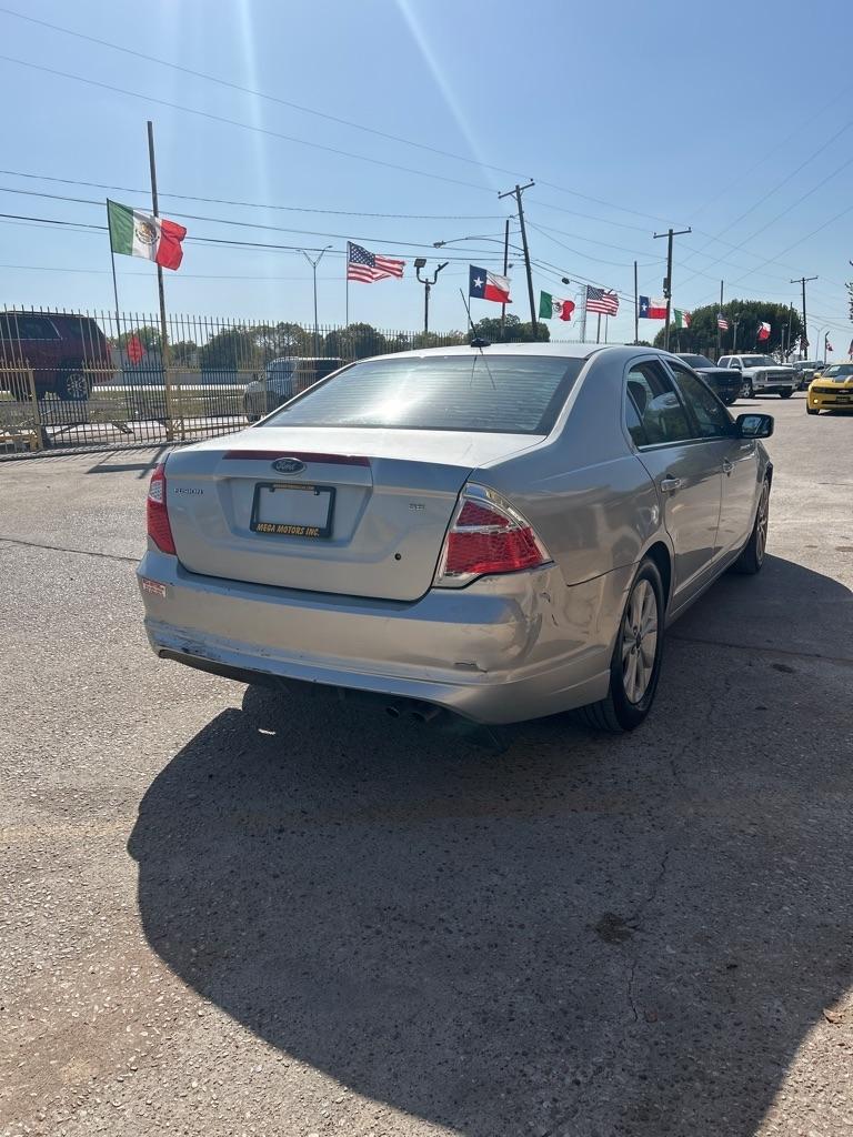 Ford Fusion  2010