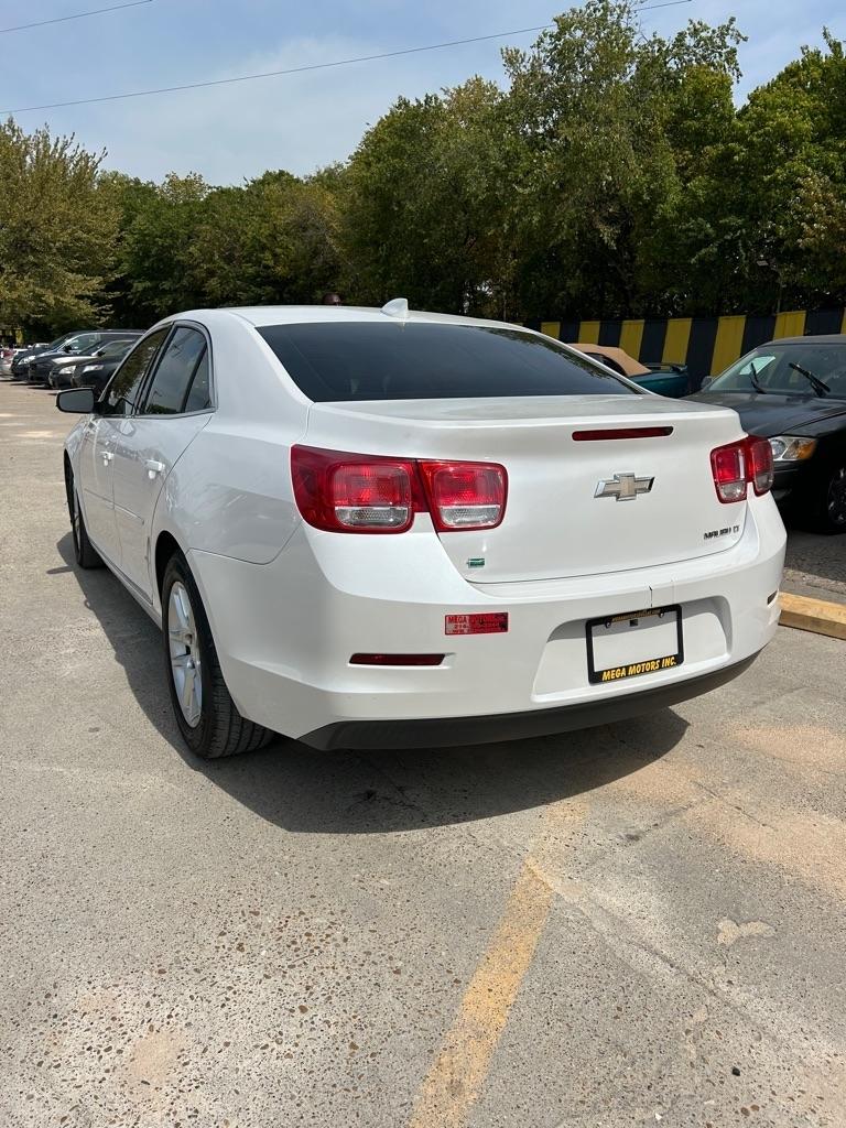 Chevrolet Malibu  2015