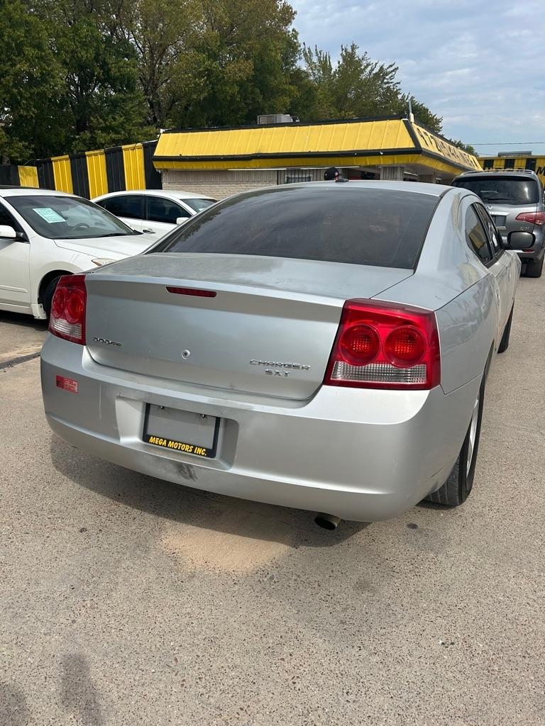Dodge Charger  2010