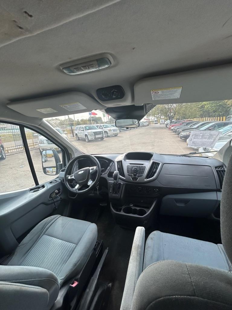 Ford Transit  2015