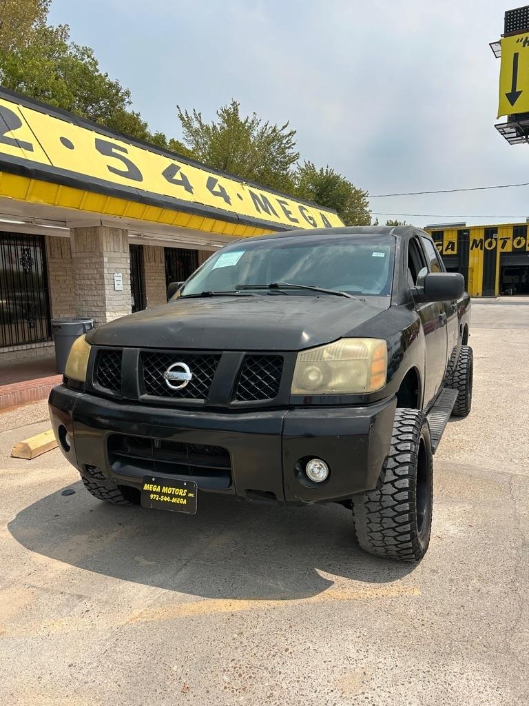 Nissan Titan  2004