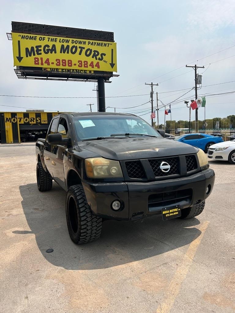 Nissan Titan  2004