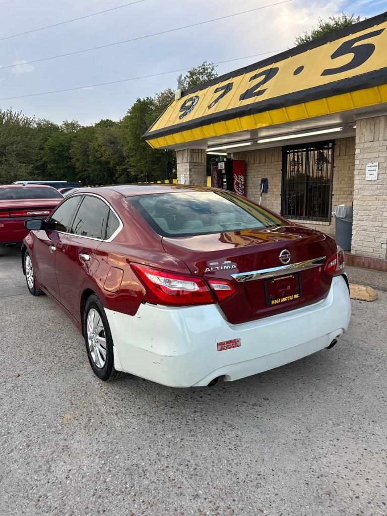 Nissan Altima  2016