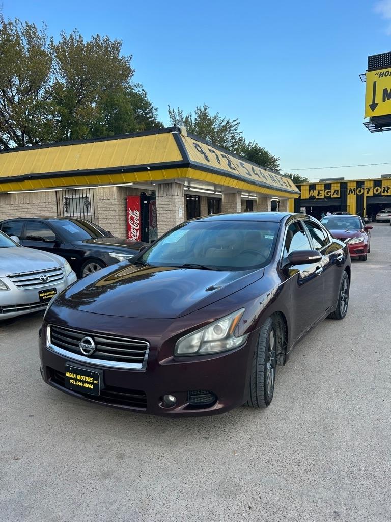 Nissan Maxima  2014