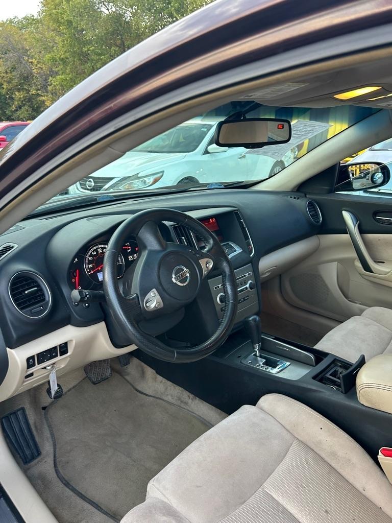 Nissan Maxima  2014