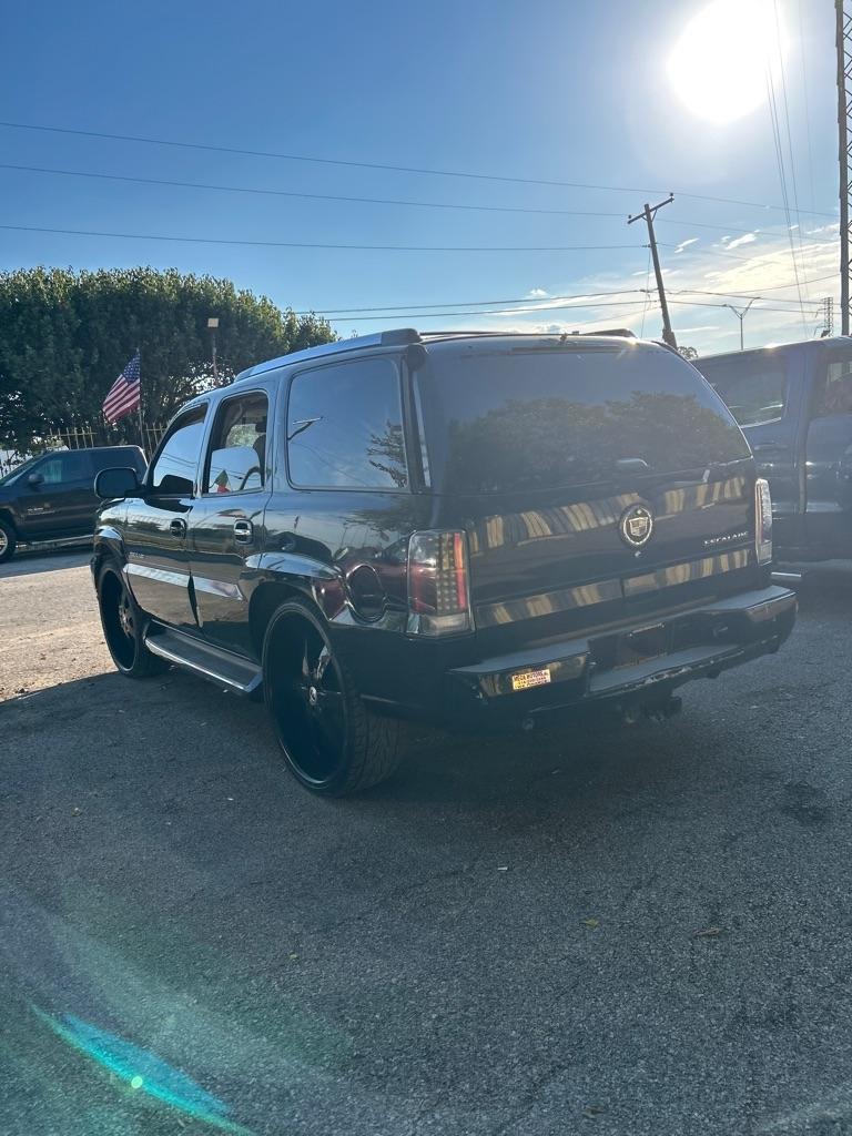 Cadillac Escalade  2005
