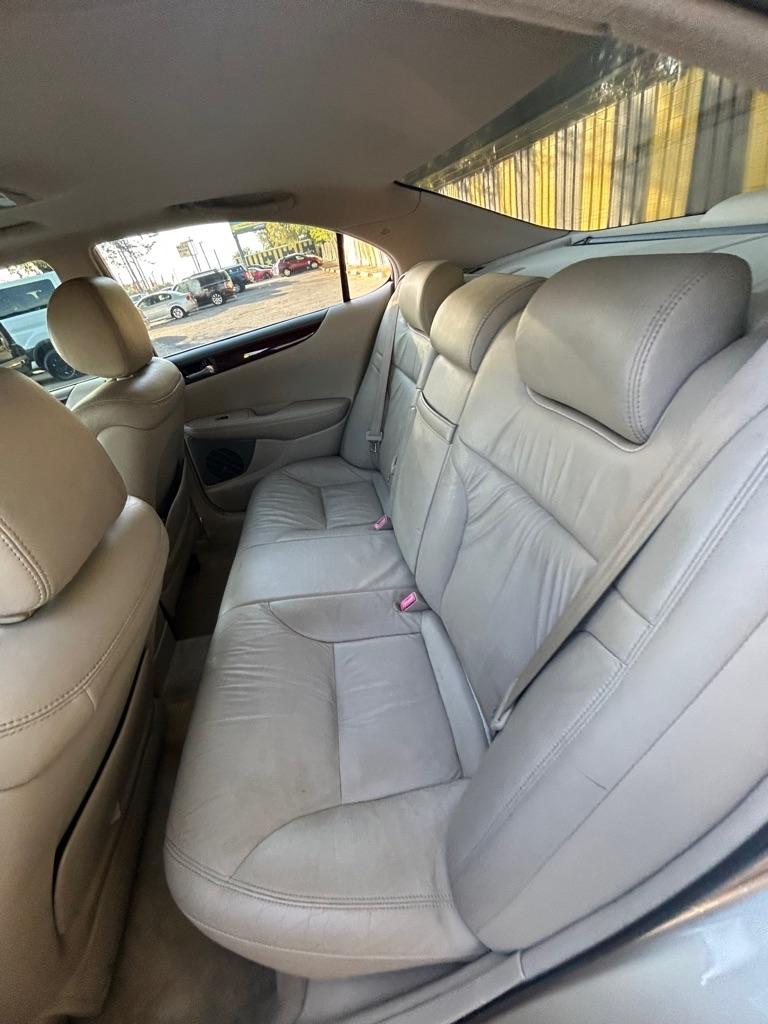 Lexus ES 330  2004