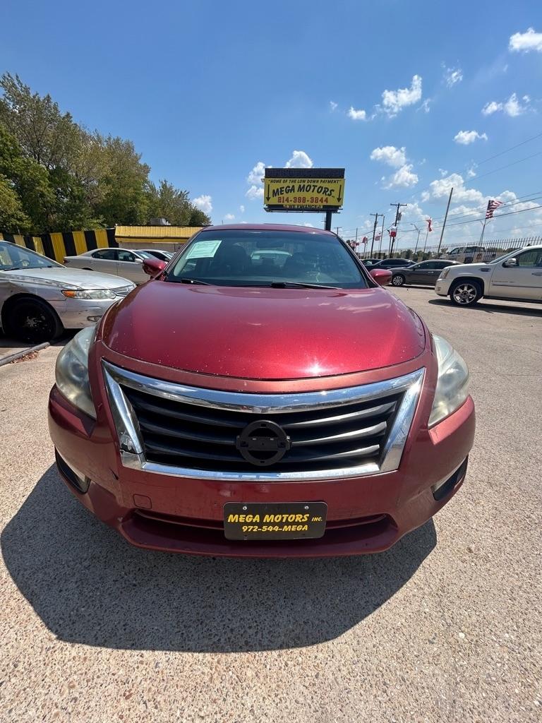 Nissan Altima  2014