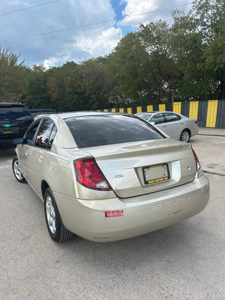 Saturn ION  2005