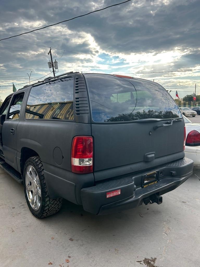 GMC Yukon Denali  2002