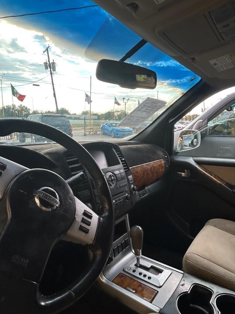 Nissan Pathfinder  2008