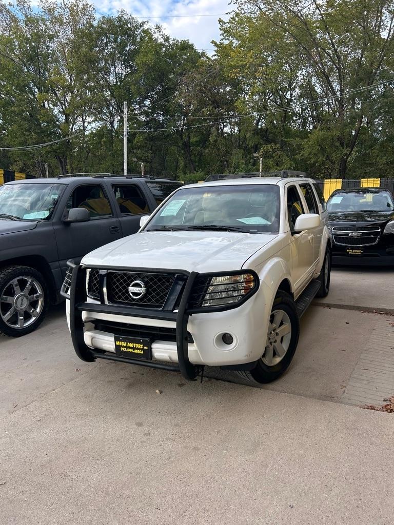 Nissan Pathfinder  2008