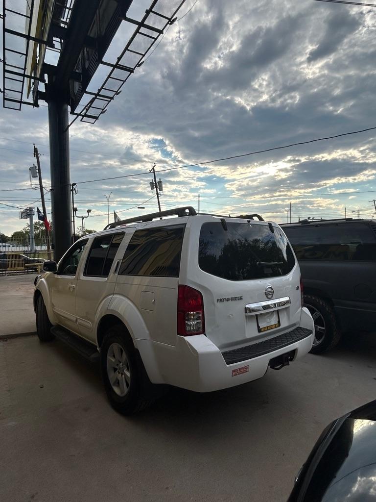 Nissan Pathfinder  2008