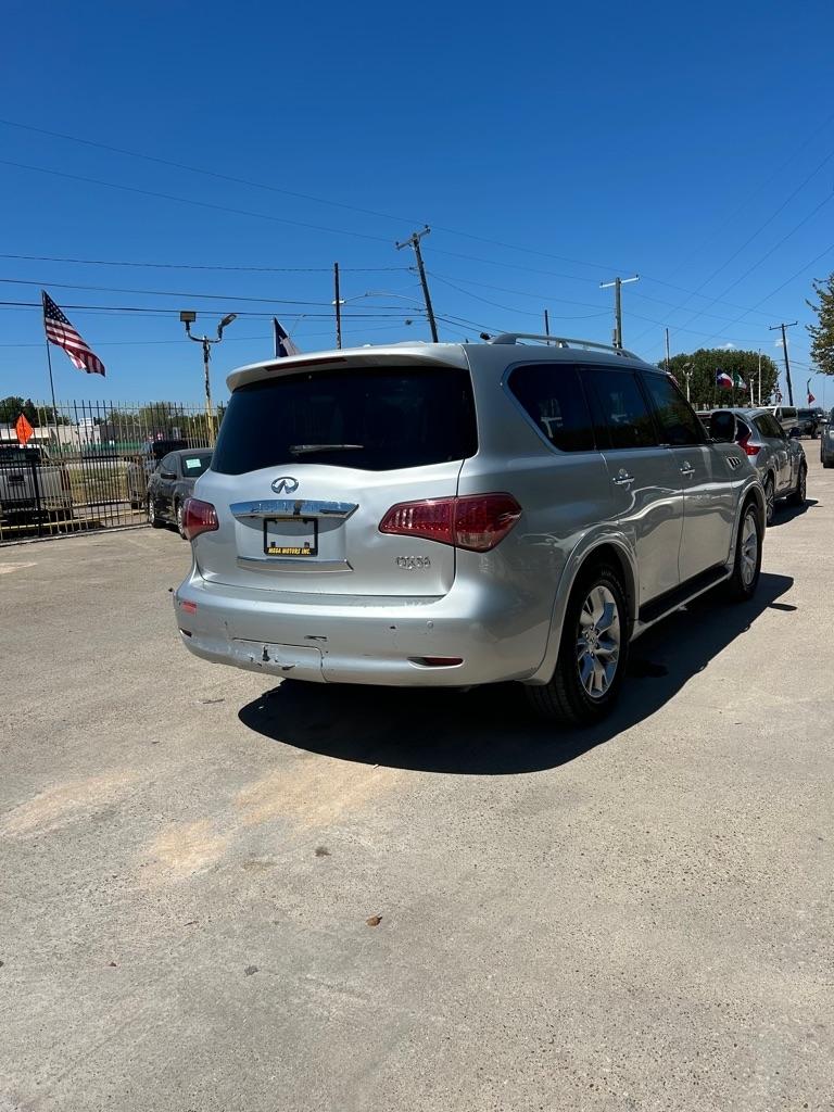 Infiniti QX56  2011