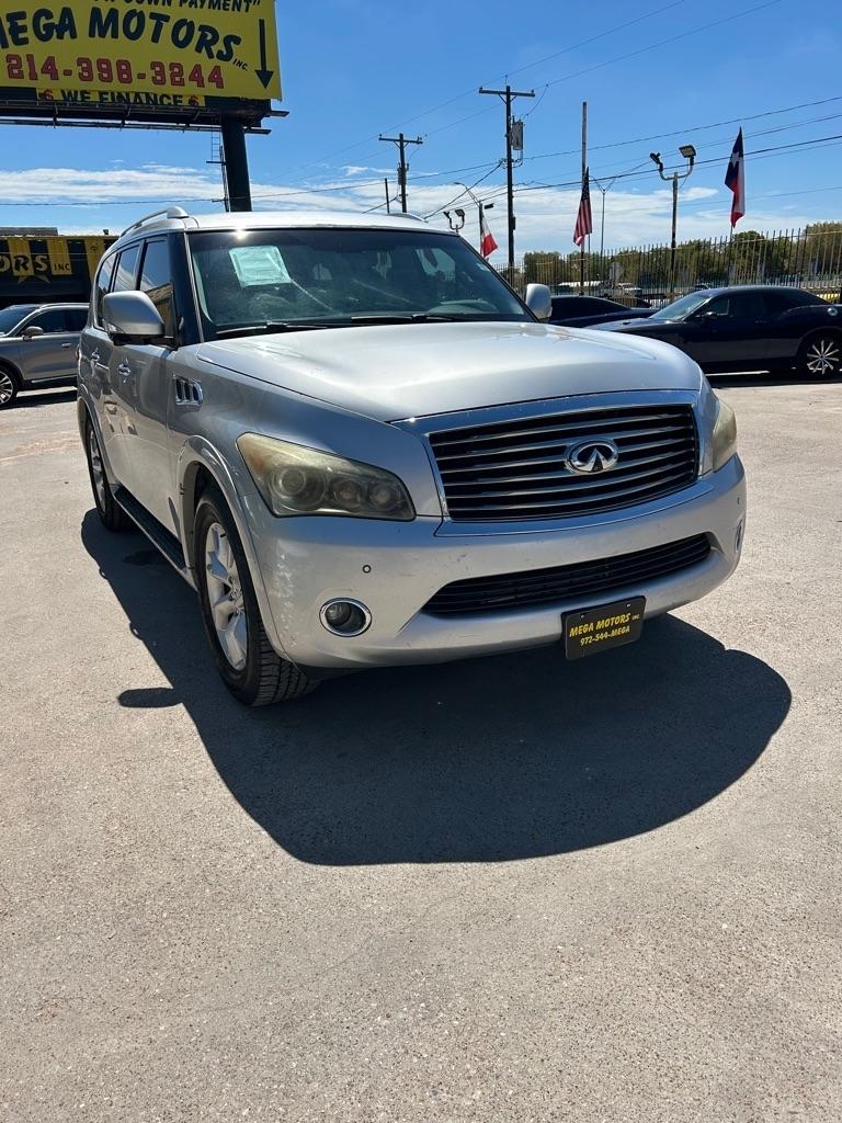 Infiniti QX56  2011