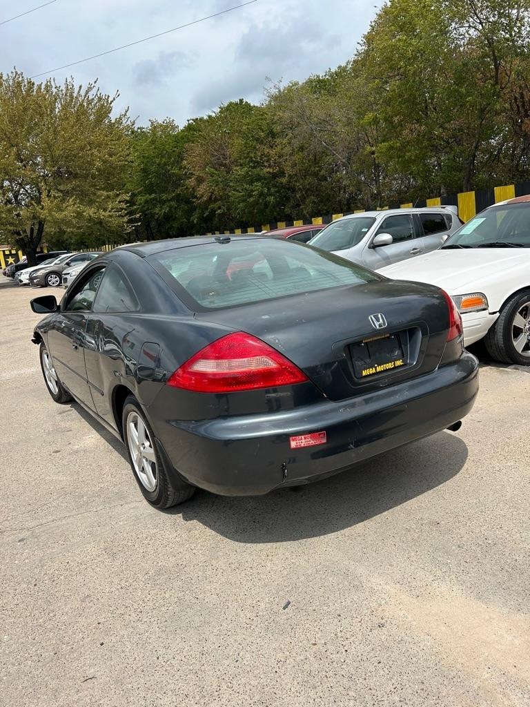 Honda Accord  2004