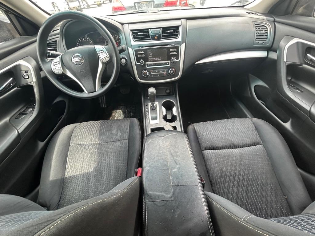 Nissan Altima  2016