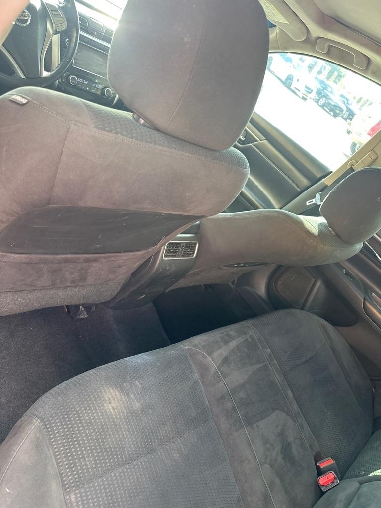Nissan Altima  2015