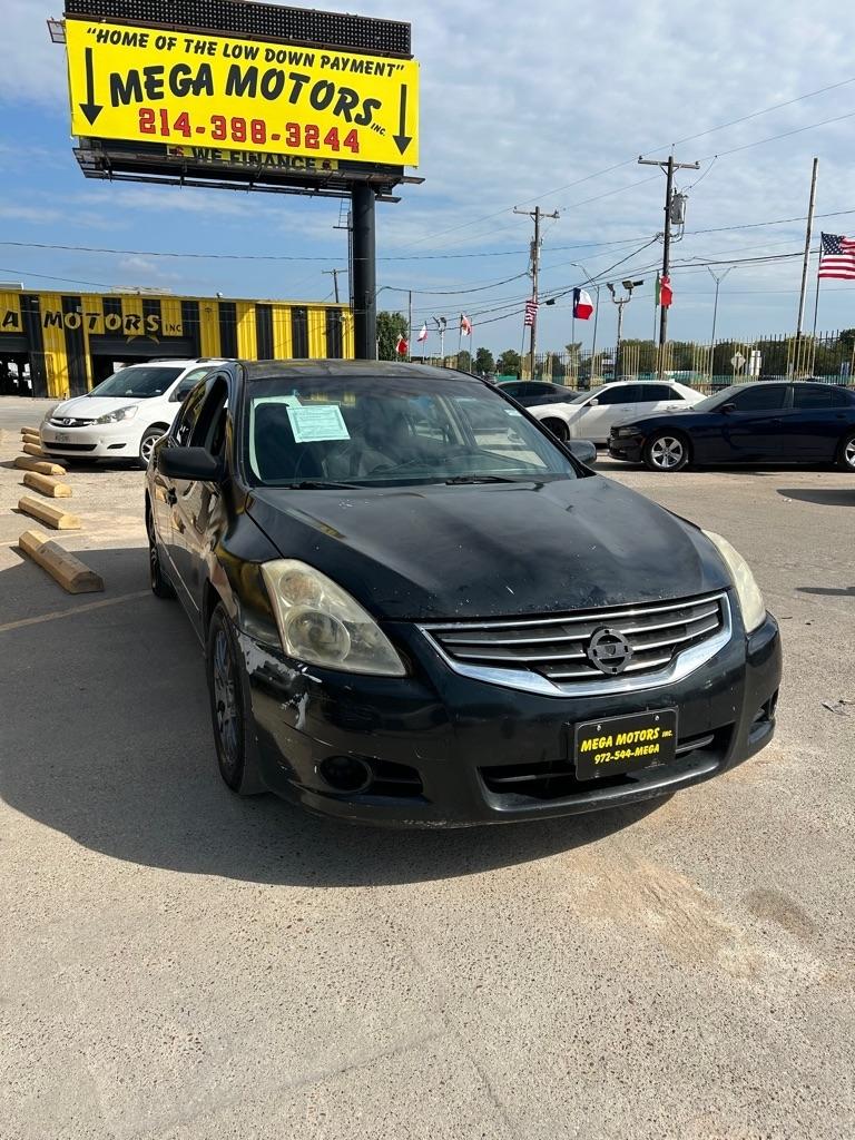 Nissan Altima  2012