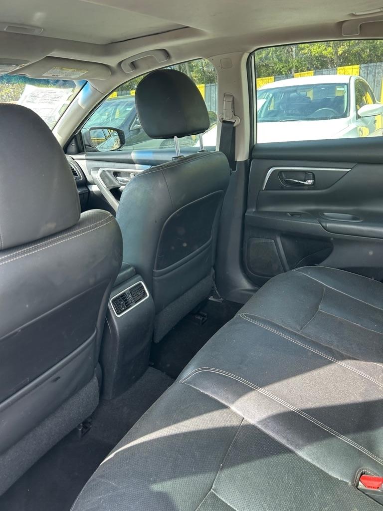 Nissan Altima  2016