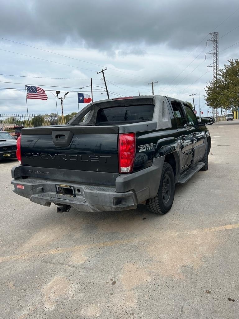 Chevrolet Avalanche  2003