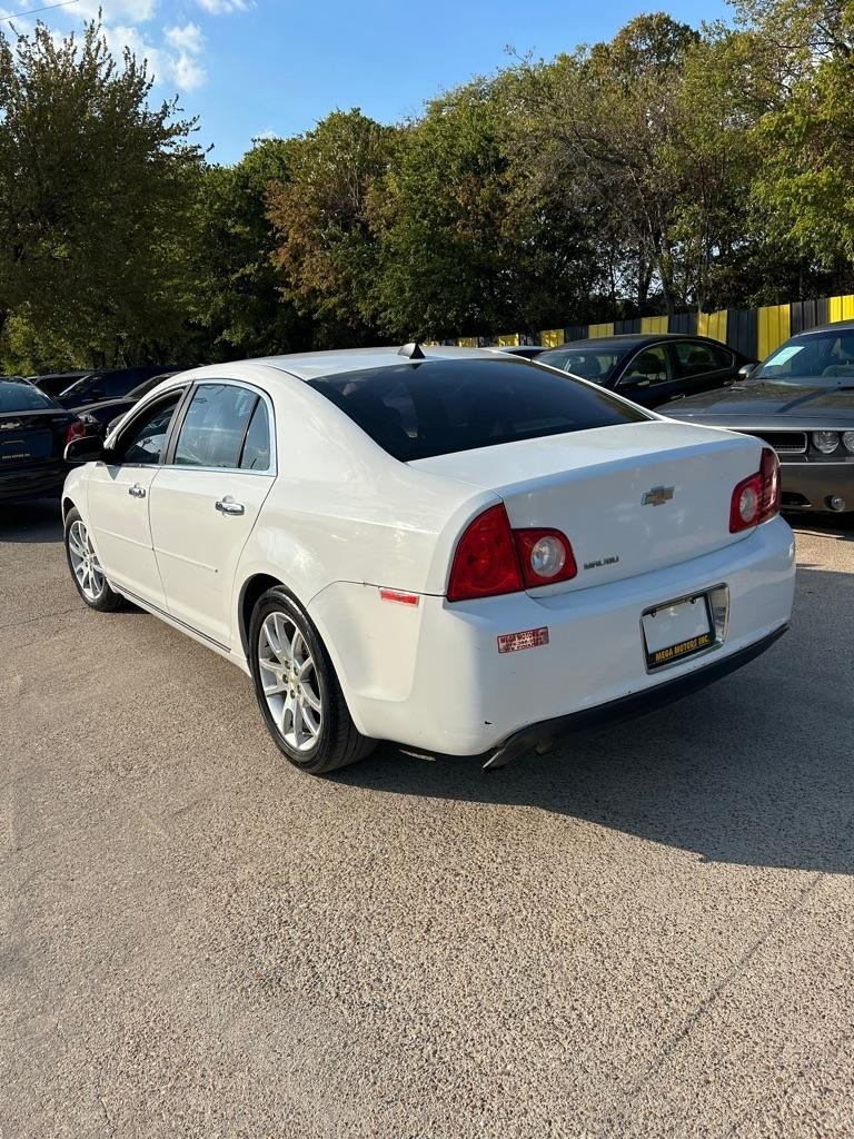 Chevrolet Malibu  2012