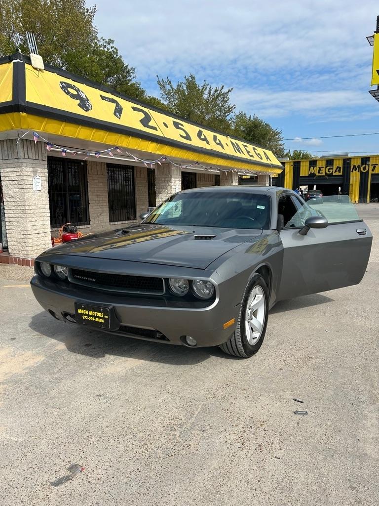 Dodge Challenger  2012