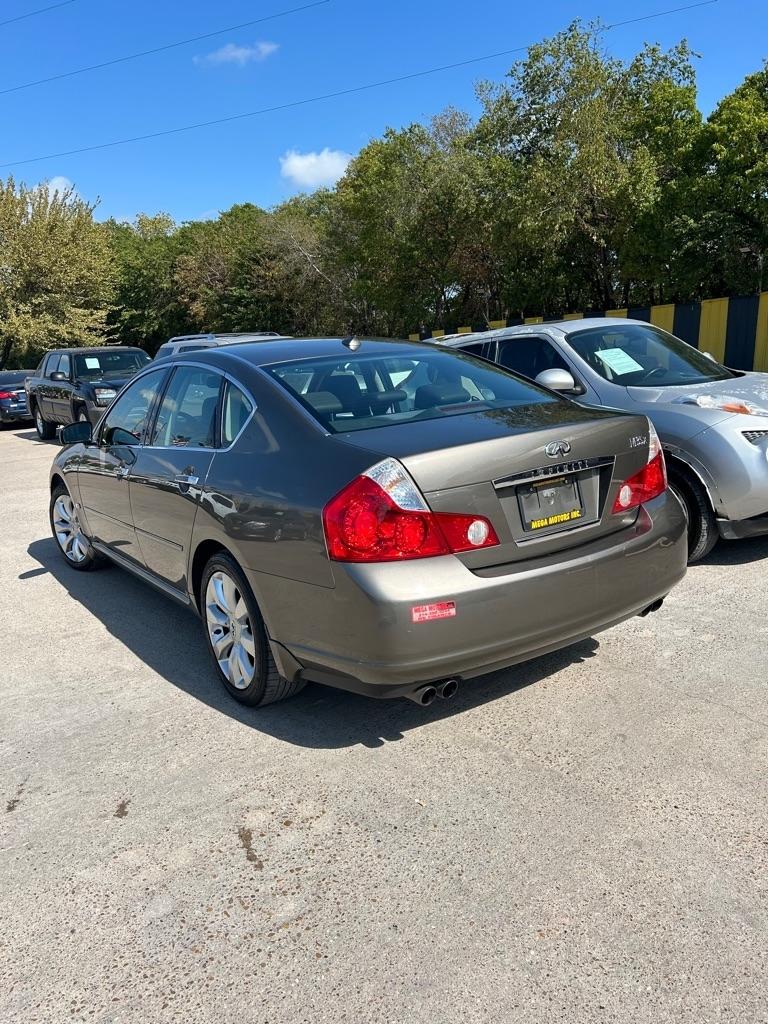 Infiniti M  2007