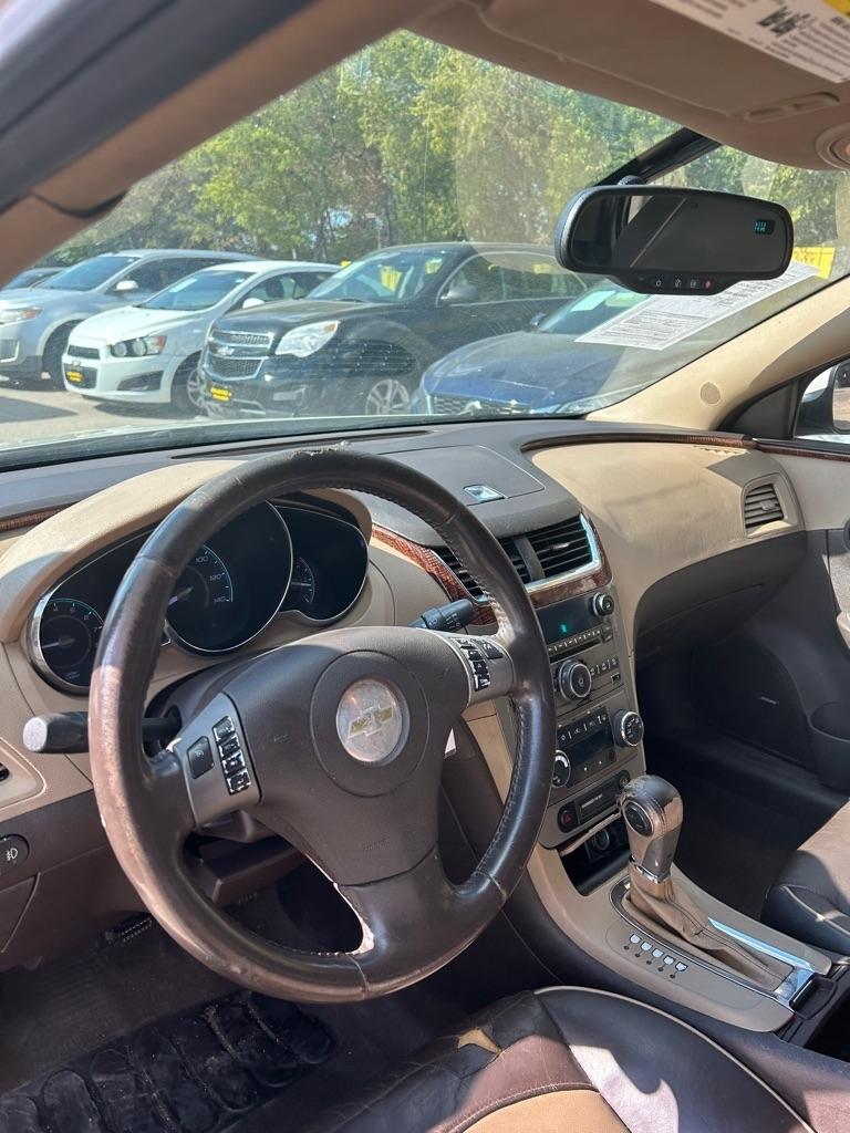 Chevrolet Malibu  2011