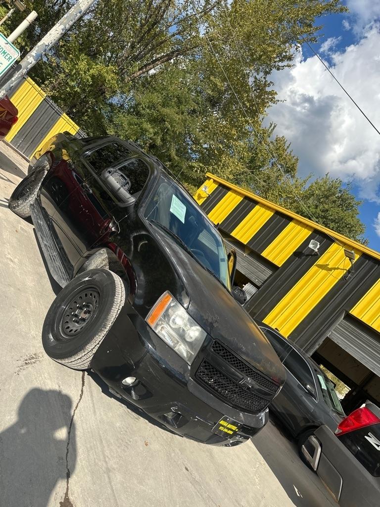 Chevrolet Avalanche  2012