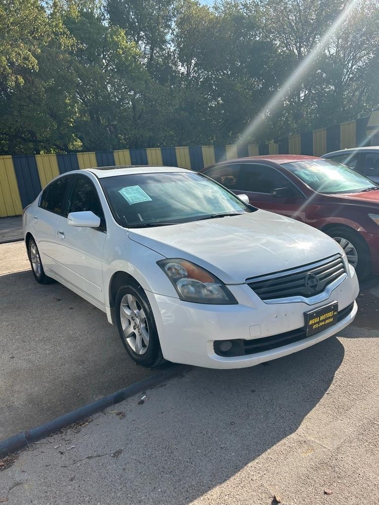 Nissan Altima  2009