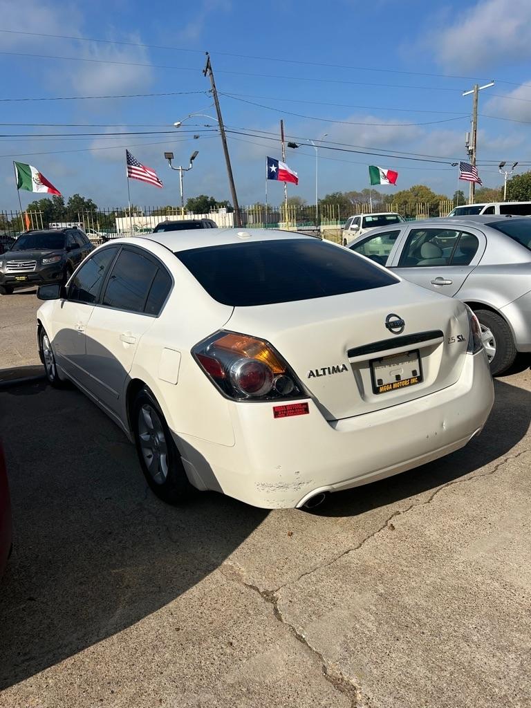 Nissan Altima  2009