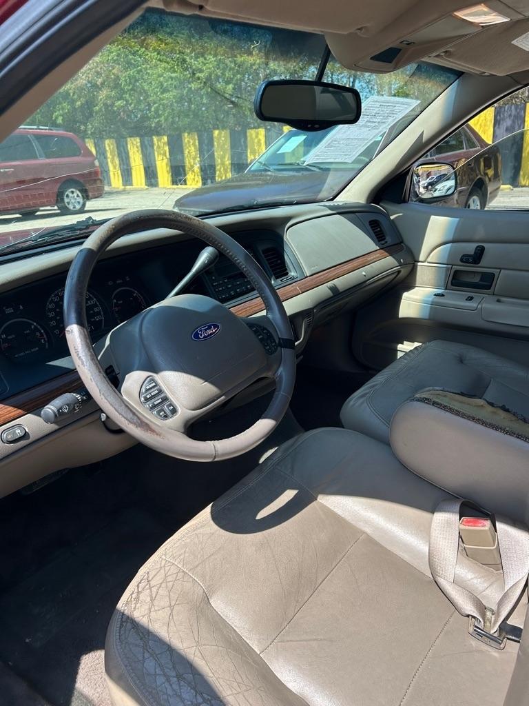 Ford Crown Victoria  2003