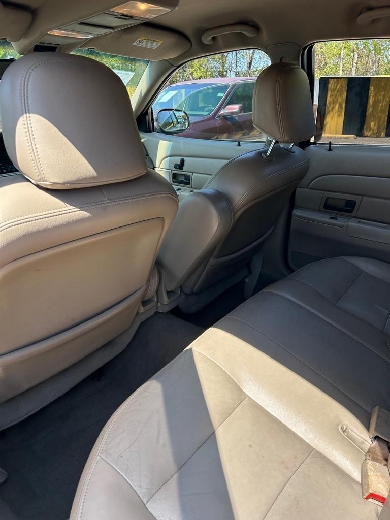 Ford Crown Victoria  2003