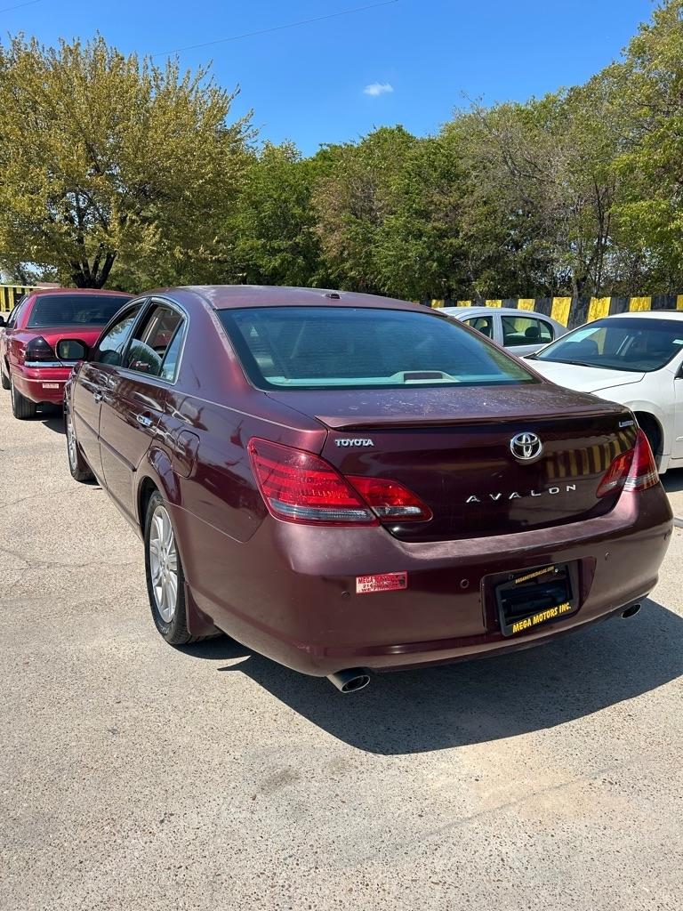 Toyota Avalon  2009