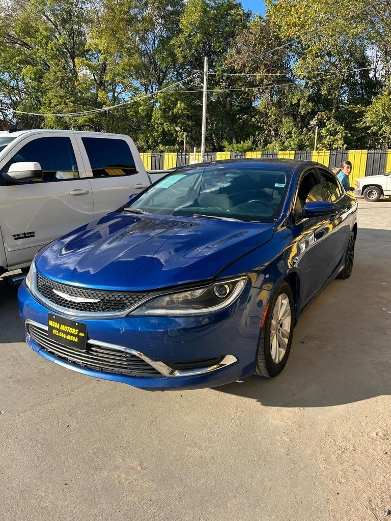 Chrysler 200  2015