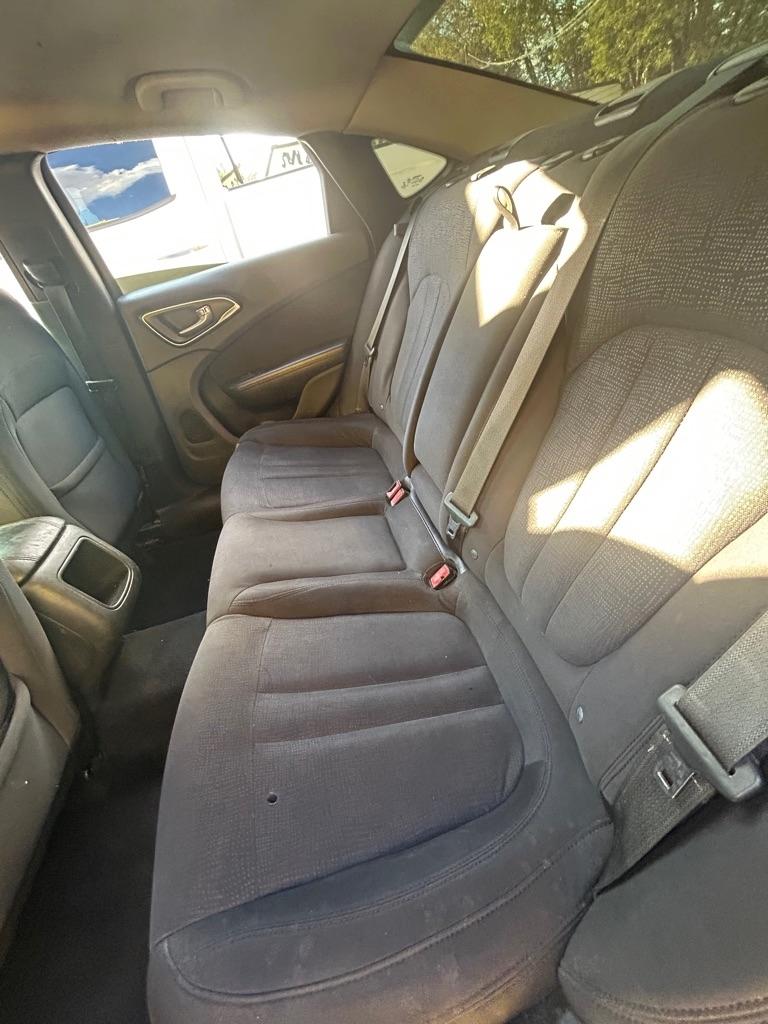 Chrysler 200  2015