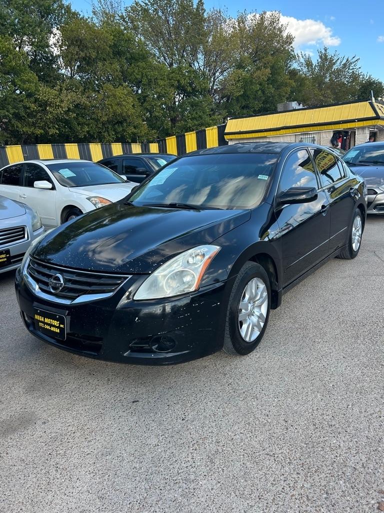 Nissan Altima  2012