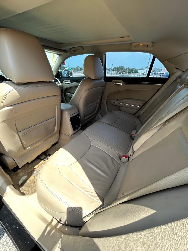Chrysler 300  2014