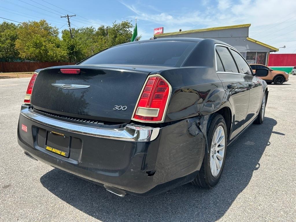 Chrysler 300  2014