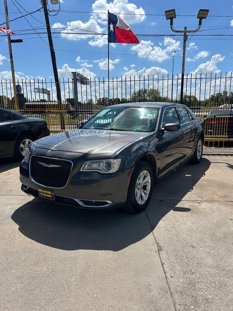 Chrysler 300  2016