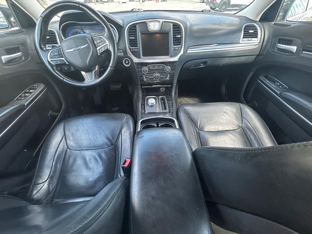 Chrysler 300  2016