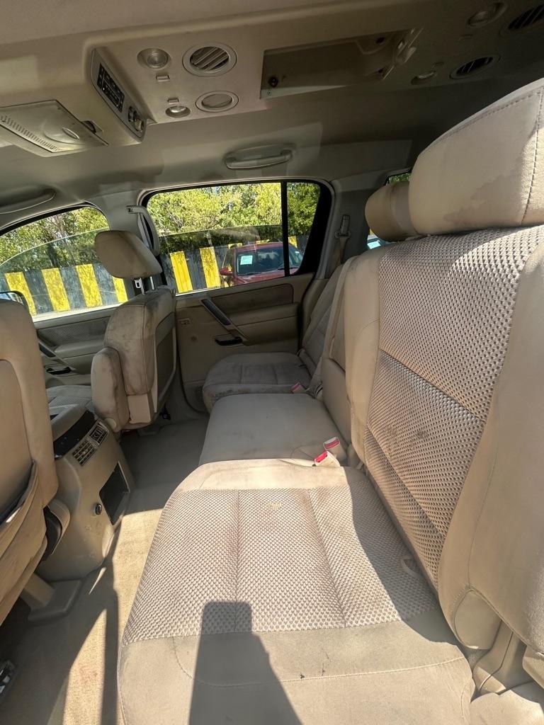 Nissan Armada  2005
