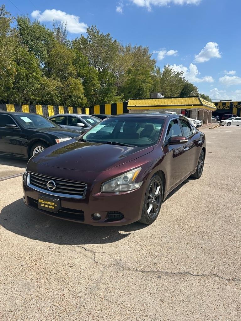 Nissan Maxima  2014