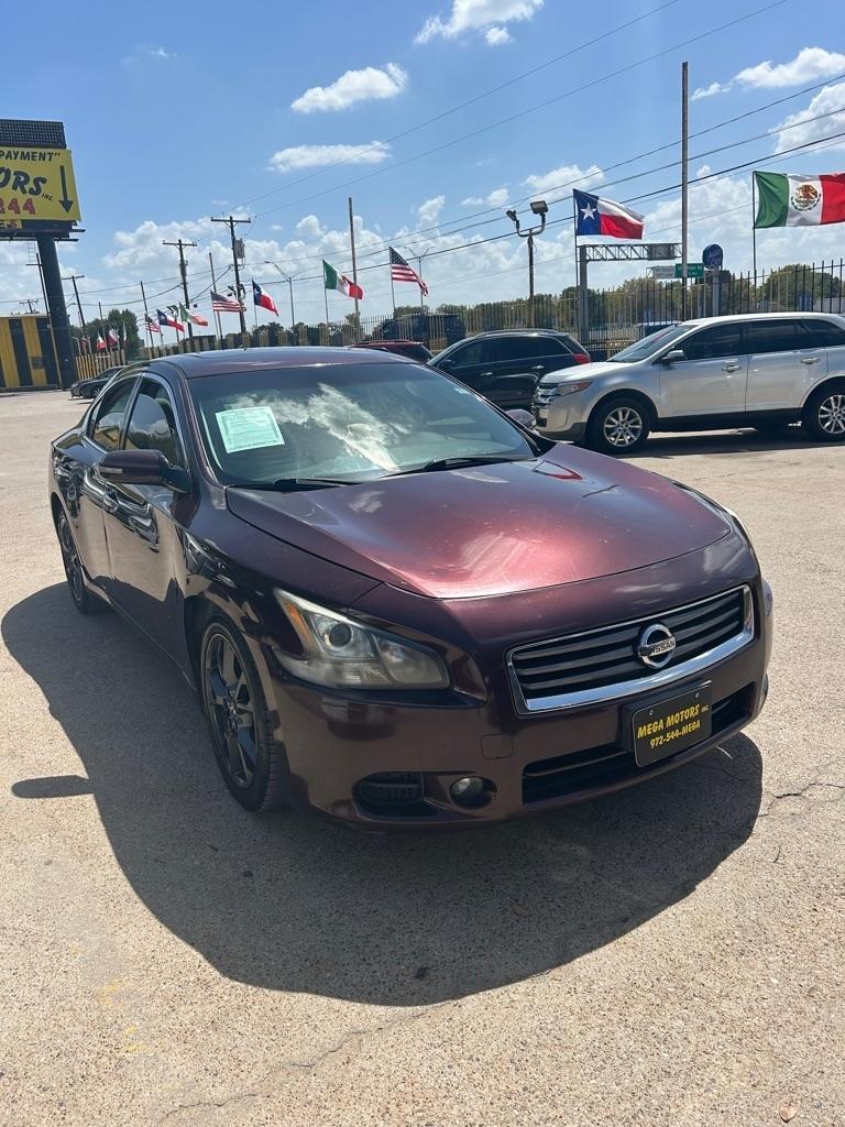 Nissan Maxima  2014