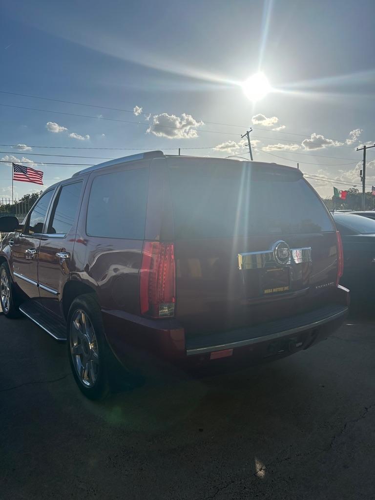 Cadillac Escalade  2008