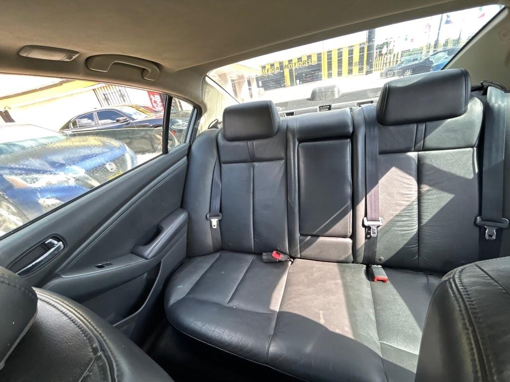 Nissan Altima  2008