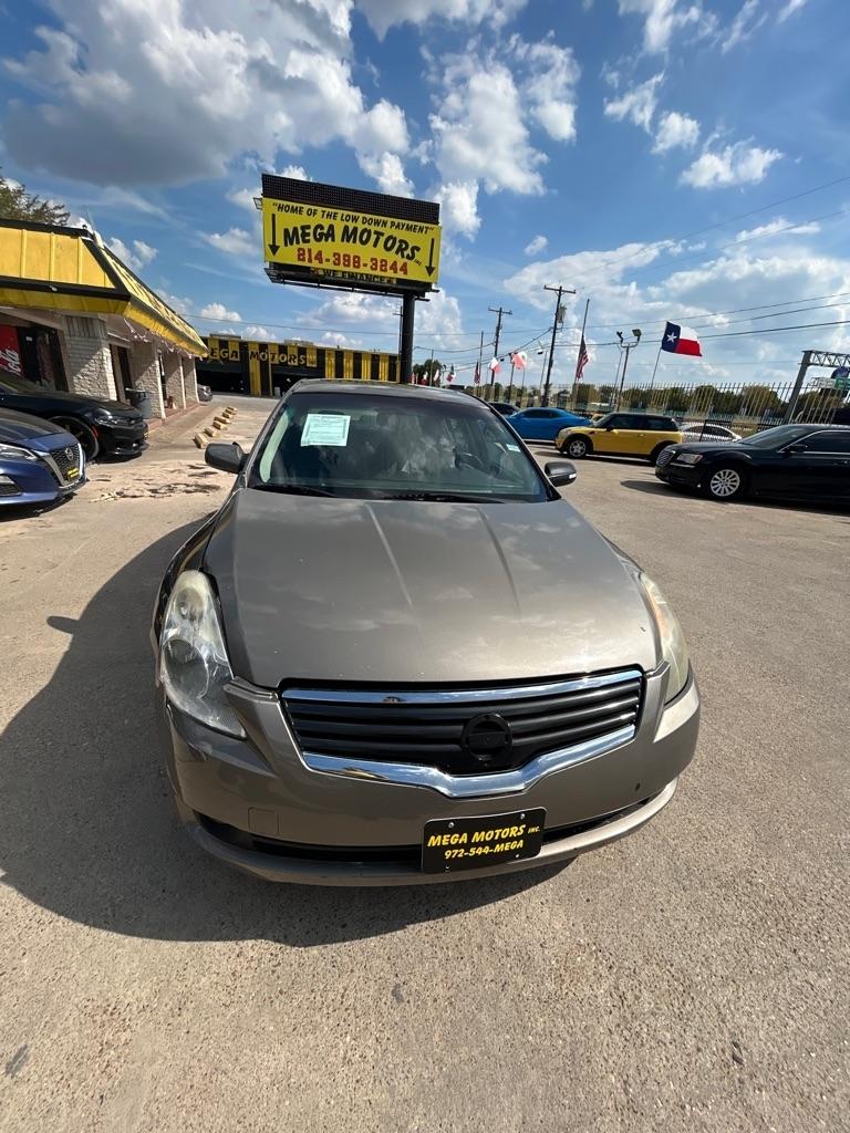 Nissan Altima  2008
