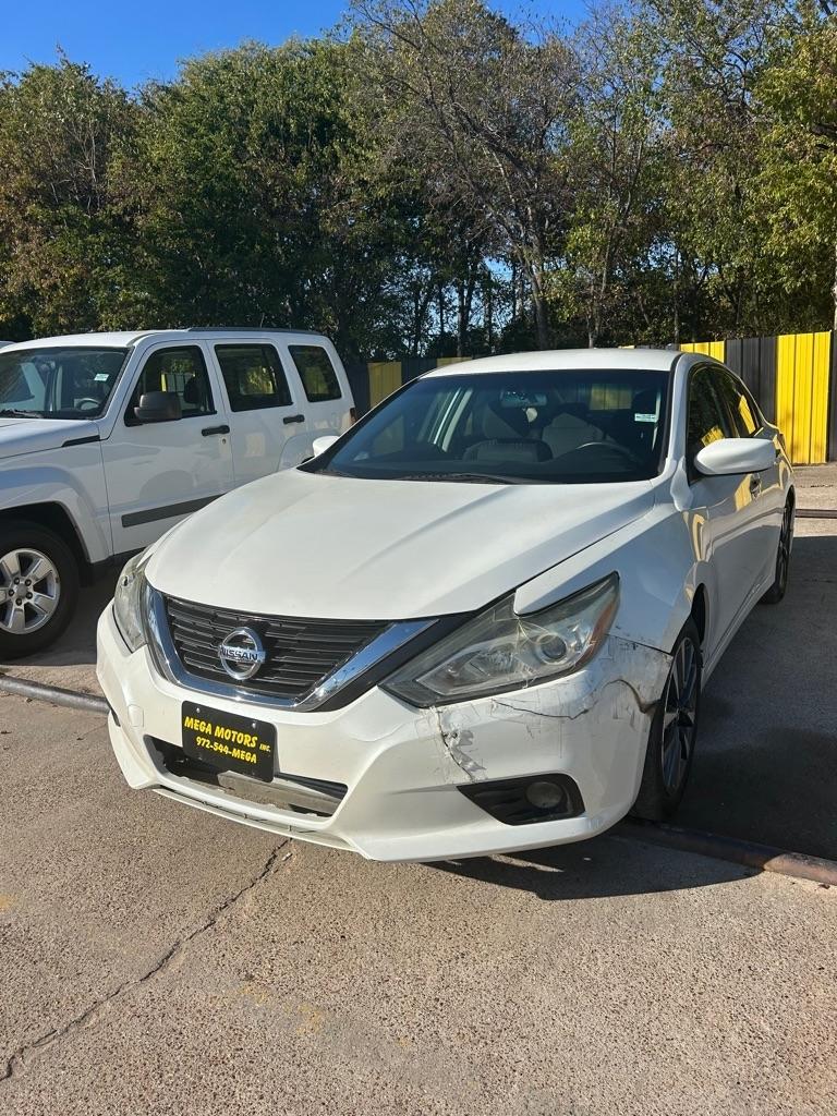 Nissan Altima  2016