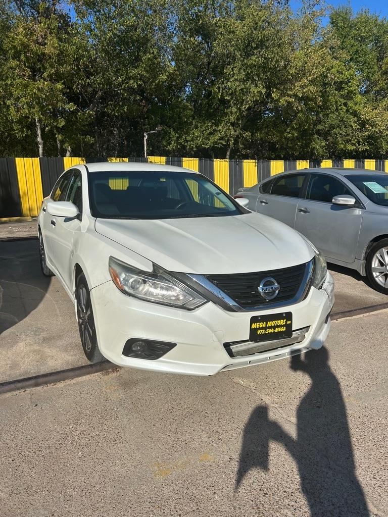 Nissan Altima  2016